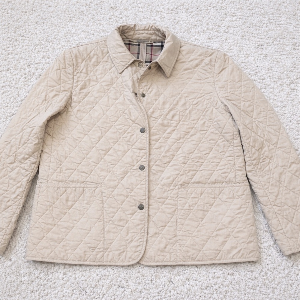 BURBERRY Beige Quilted Nova Check
Pattern Jacket - Picture 2 of 10